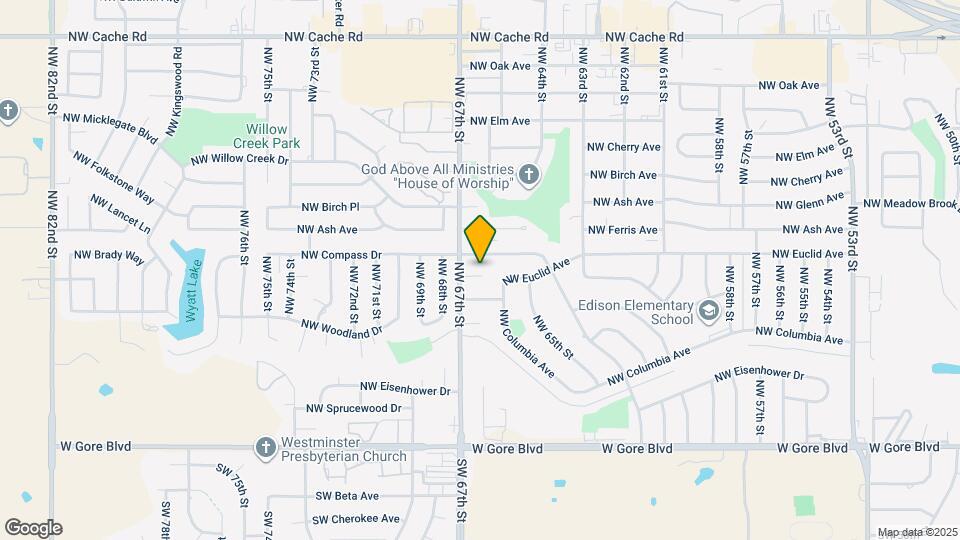 6605 NW Willow Tree Cir Map and Location Details