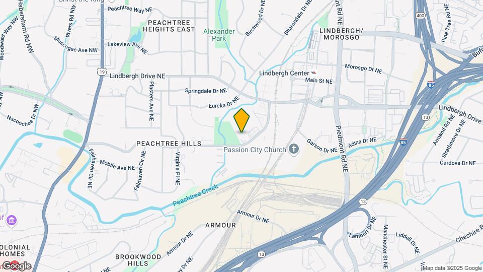 MAA Peachtree Hills Mapa y Detalles de la Ubicación