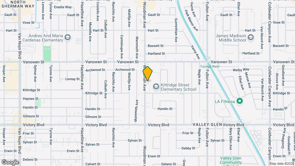6640 Woodman Ave Mapa y Detalles de la Ubicación