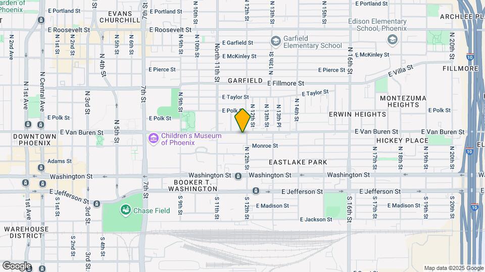 VB on 12th Mapa y Detalles de la Ubicación