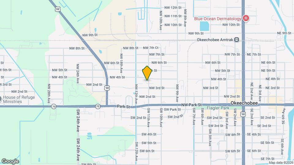 305 NW 11th Ave Map and Location Details