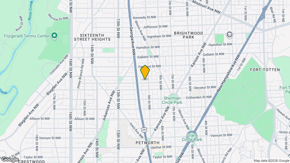909 Delafield Pl NW Mapa y Detalles de la Ubicación