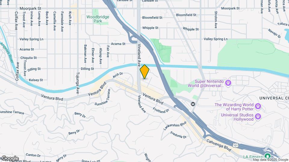 10977 Bluffside Dr Map and Location Details