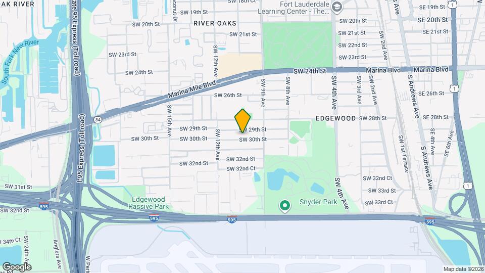 1015 SW 30th St Map and Location Details