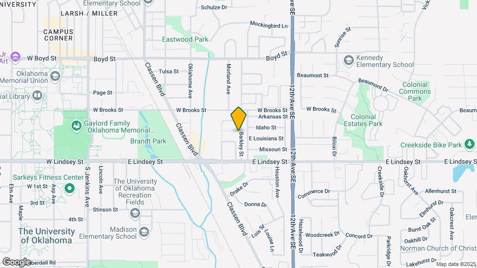828 Russell Cir Map and Location Details