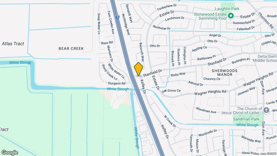 Emerald Pointe Townhomes Map and Location Details