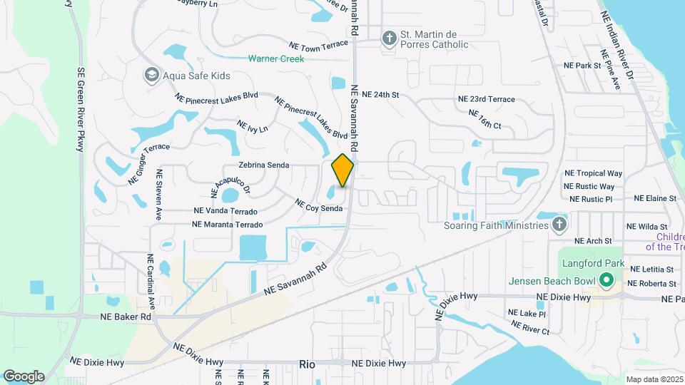 2055 NE Collins Cir Map and Location Details