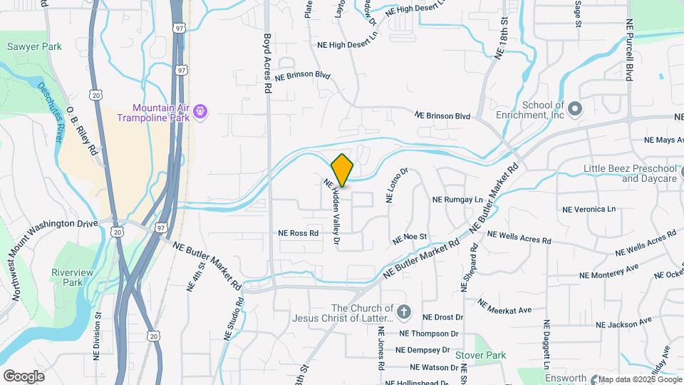 858 NE Hidden Valley Dr Map and Location Details