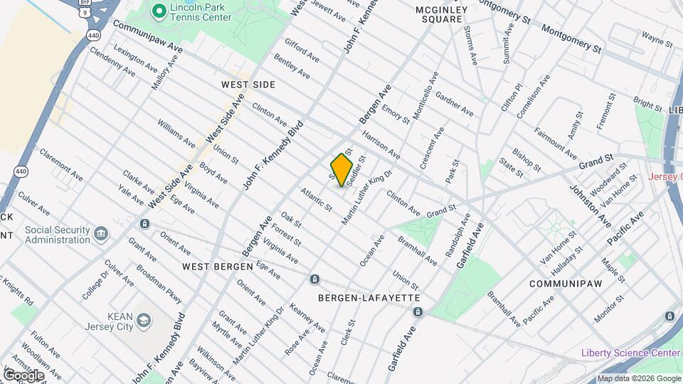 592 Bramhall Ave Map and Location Details