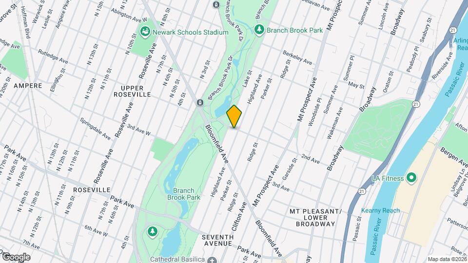 218 Highland Ave Map and Location Details