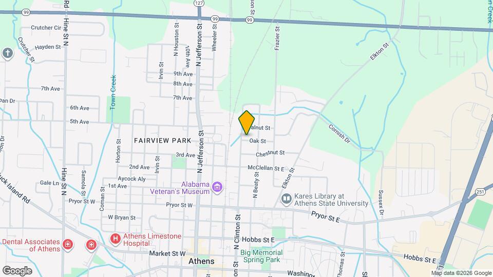 202 Oak St Map and Location Details