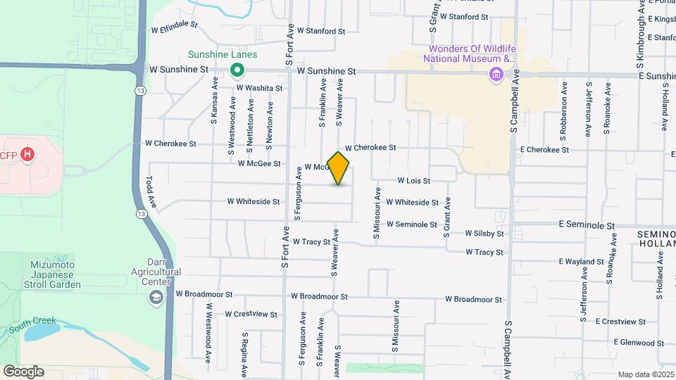 1044 W Lindberg St Map and Location Details