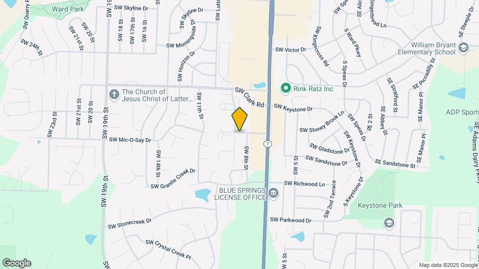808 SW Meadowridge Dr Map and Location Details