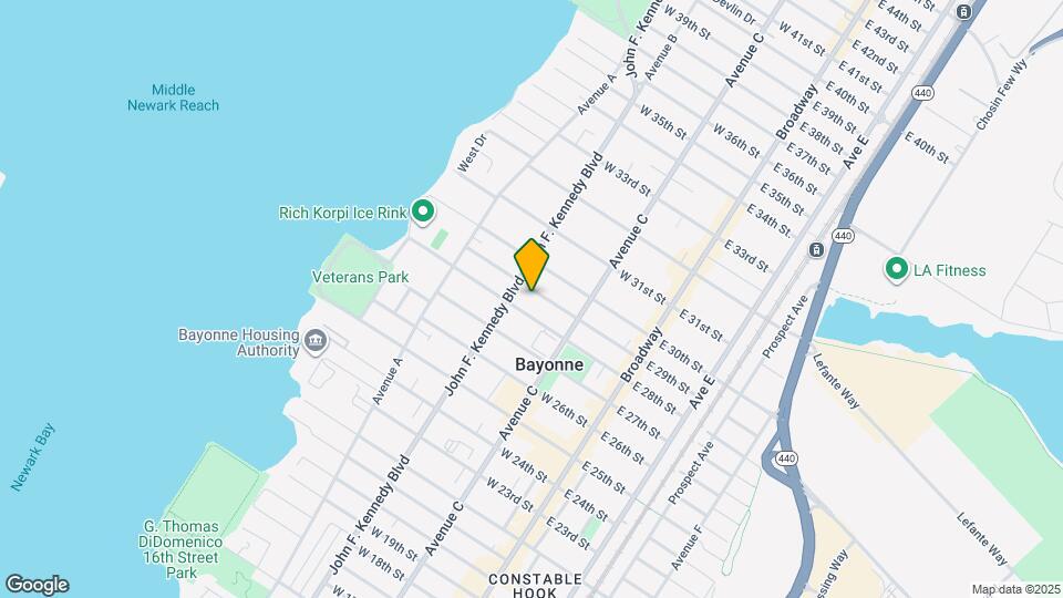 94 W 29th St Map and Location Details