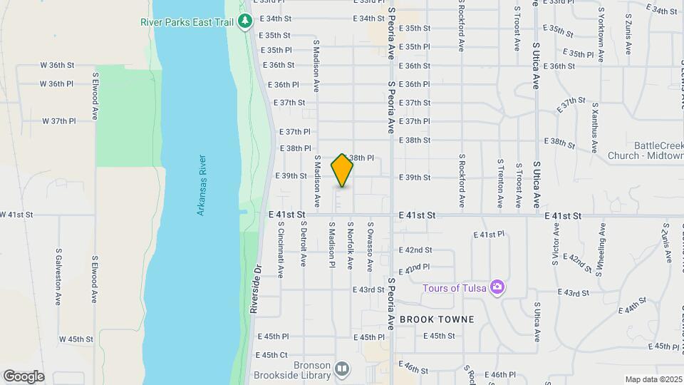 1033 E 41st St Map and Location Details