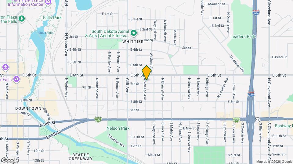 1402 E 7th St Map and Location Details