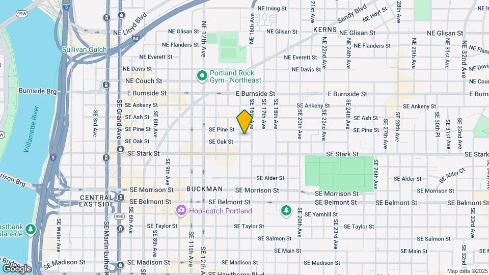 1511 SE Oak St Map and Location Details