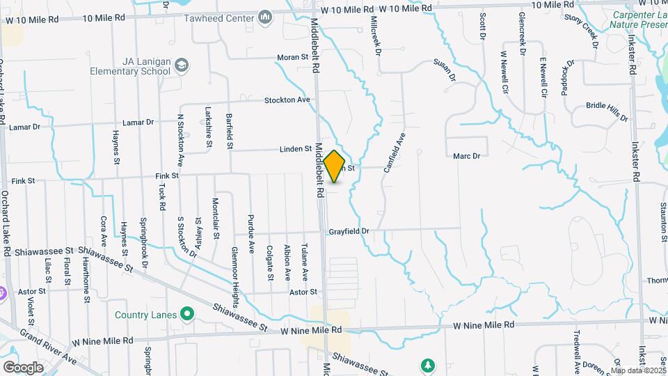 Cross Creek Apartments Mapa y Detalles de la Ubicación
