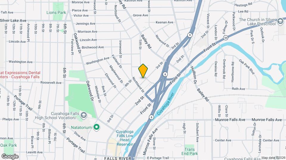 2562 3rd St Mapa y Detalles de la Ubicación