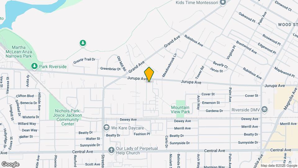 Las Casitas Apartments Map and Location Details