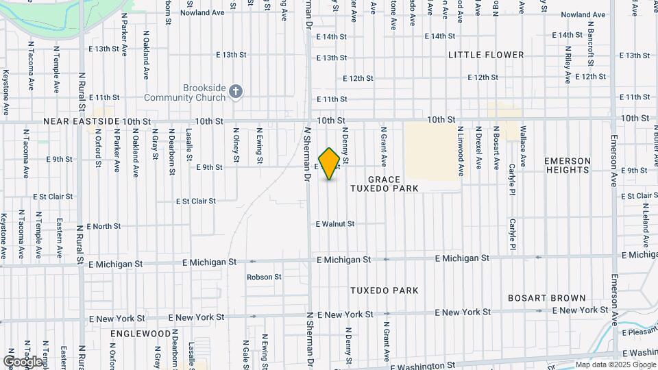 823 N Bradley Ave Map and Location Details