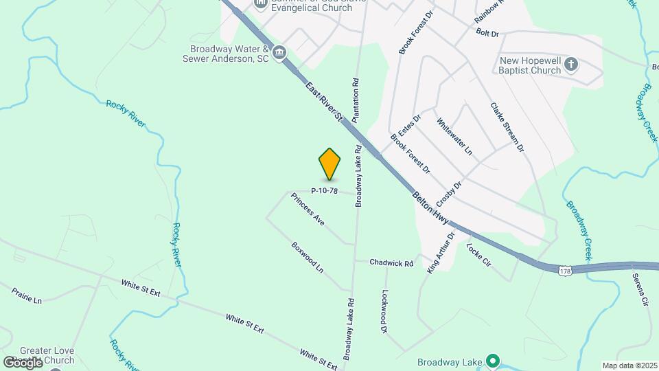 211 Boxwood Ln Map and Location Details