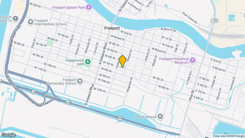 811 W 7th St Map and Location Details