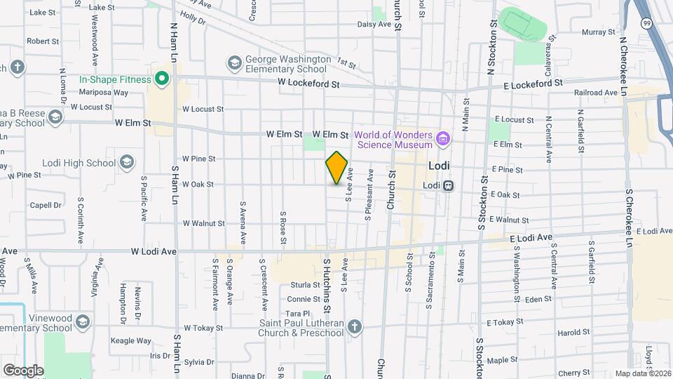 414 W Oak St Map and Location Details