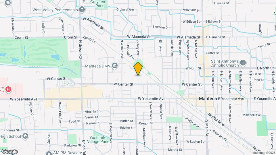 215 Hemlock Ave Mapa y Detalles de la Ubicación