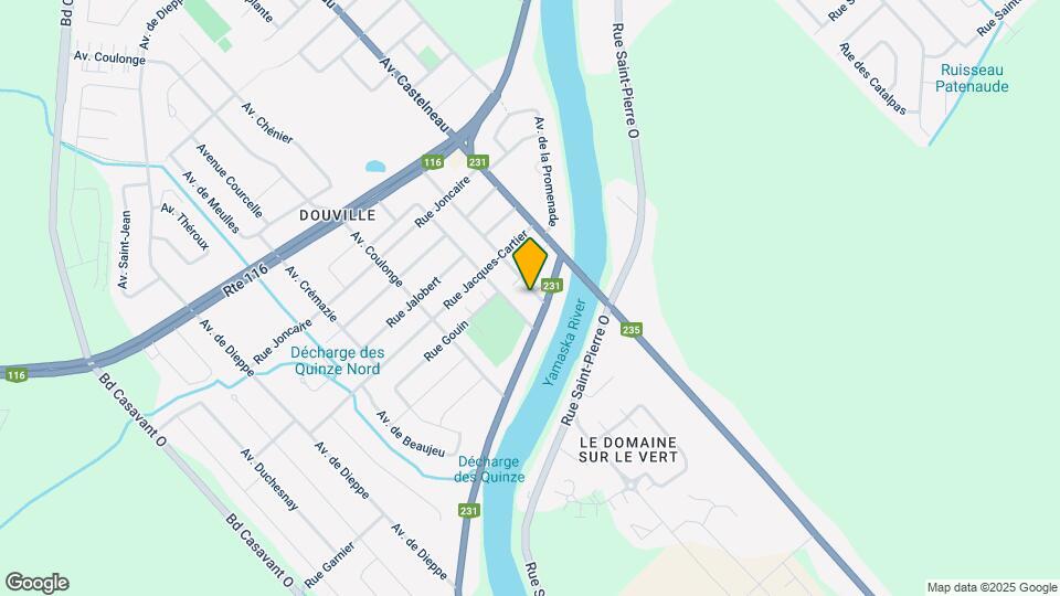 325 Chambly Map and Location Details
