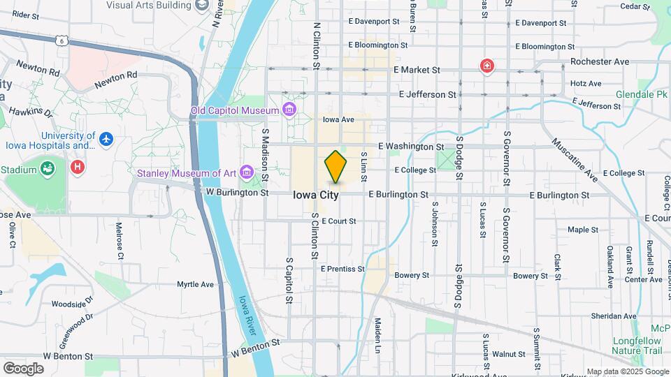 226 N Dubuque St Map and Location Details