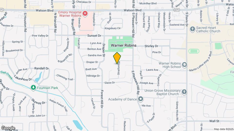 6 Hampton Square Map and Location Details