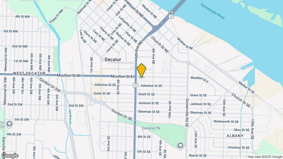 617 Moulton St E Map and Location Details