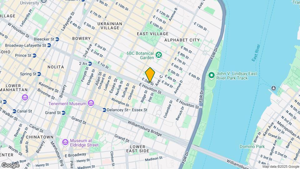243 E 2nd St Mapa y Detalles de la Ubicación