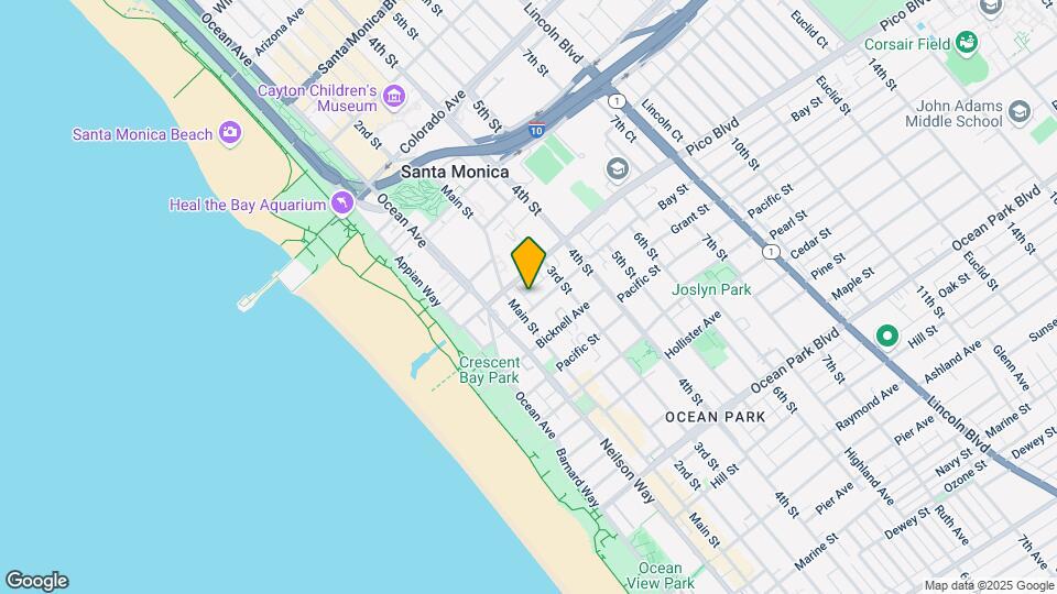 215 Bay St Mapa y Detalles de la Ubicación