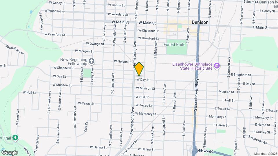 715 W Day St Map and Location Details