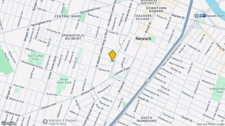 493 Washington St Map and Location Details