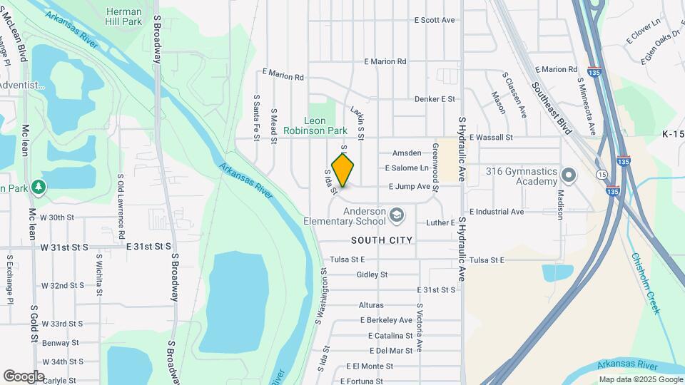 1102 E Donnell Ave Map and Location Details