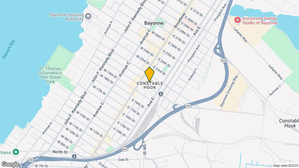 19 E 21st St Map and Location Details