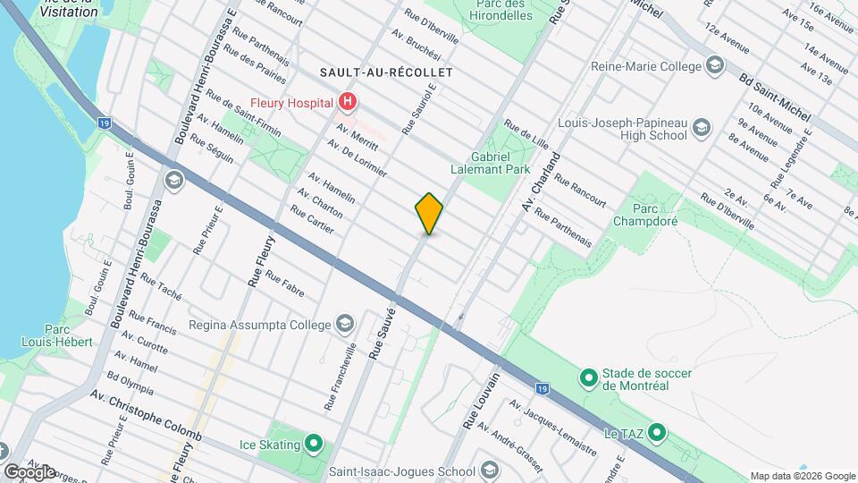 2002 Sauvé Rue E Map and Location Details