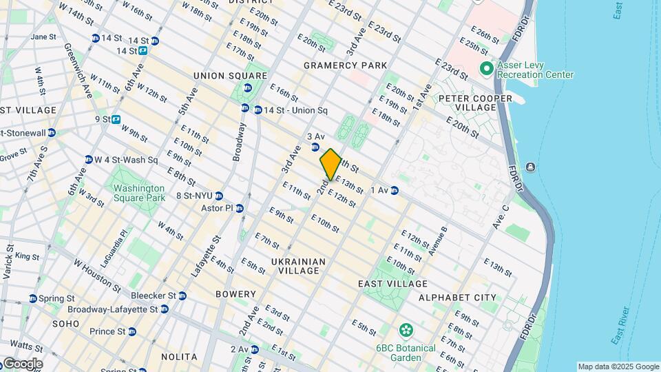 200 Second Ave Mapa y Detalles de la Ubicación