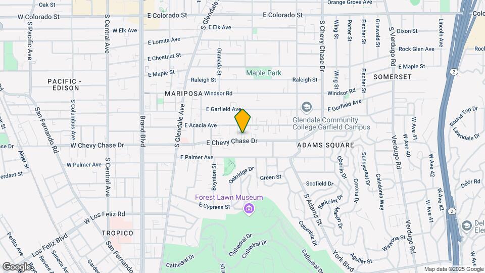 711 E Chevy Chase Dr Mapa y Detalles de la Ubicación