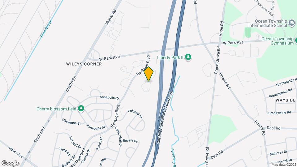 105 Des Moines Ct Map and Location Details
