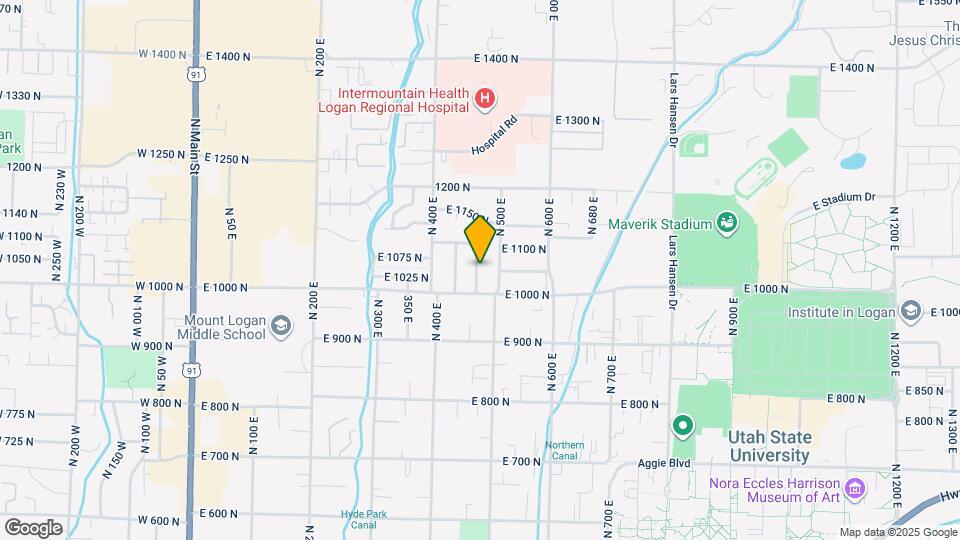 1048 Crescent Dr Map and Location Details