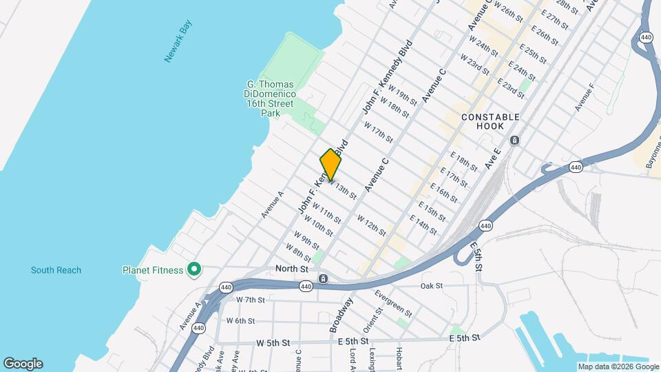 94 W 13th St Mapa y Detalles de la Ubicación