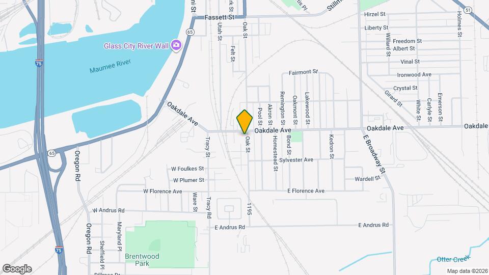 1614 Oak St Map and Location Details