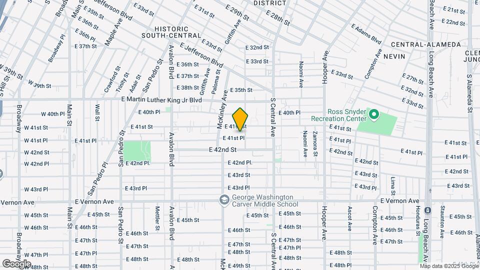 923 E 41st Pl Map and Location Details
