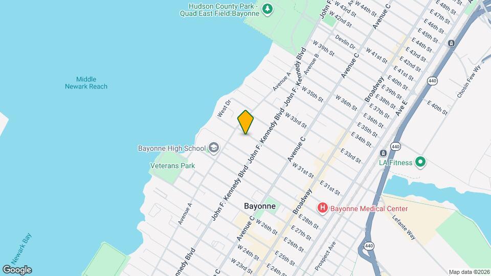 136 W 31st St Map and Location Details