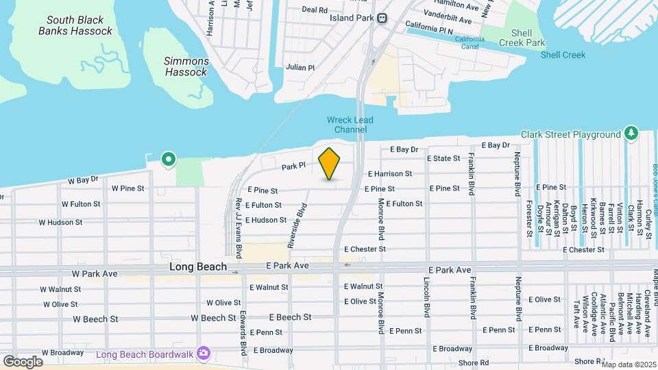 111-153 E Pine St Mapa y Detalles de la Ubicación