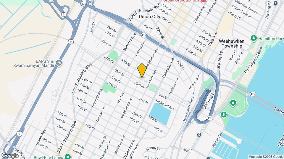 3316 Summit Ave Map and Location Details